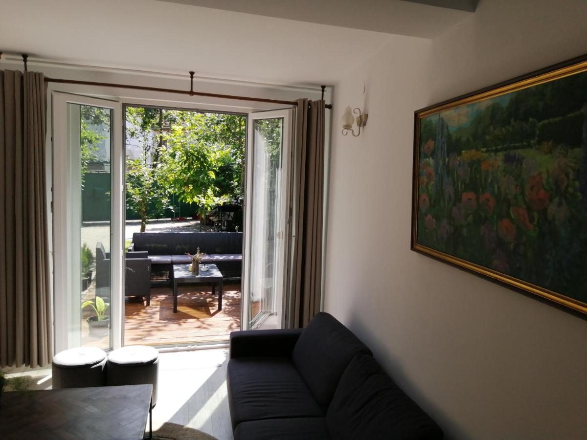 Casa Scheiana Bed and Breakfast Braşov Exteriör bild